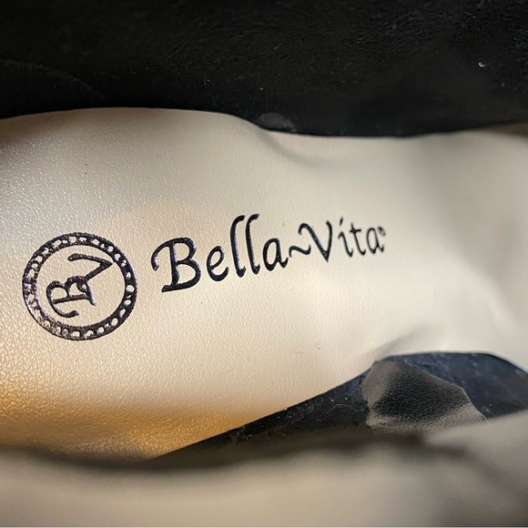 New! Bella Vita Brennan Black Suede Bootie 6.5 WW - Picture 12 of 14